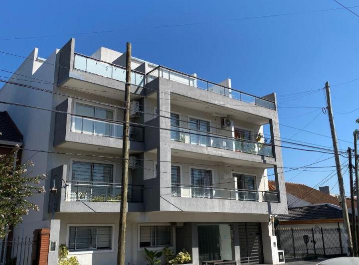 Departamento · 45m² · 2 Ambientes · 1 Cochera