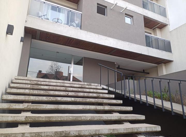Departamento · 45m² · 2 Ambientes · 2 Cocheras