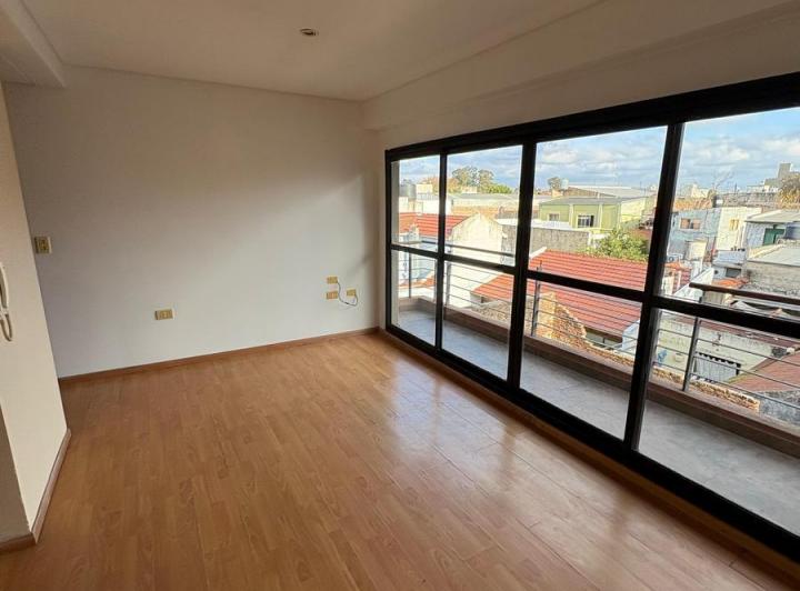 Departamento · 40m² · 2 Ambientes · 1 Cochera