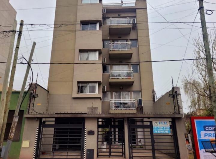 Departamento · 49m² · 2 Ambientes · 1 Cochera