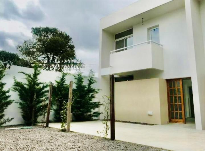 Departamento · 85m² · 3 Ambientes · 1 Cochera