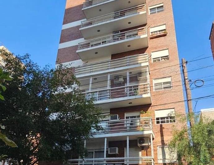 Departamento · 100m² · 4 Ambientes · 1 Cochera