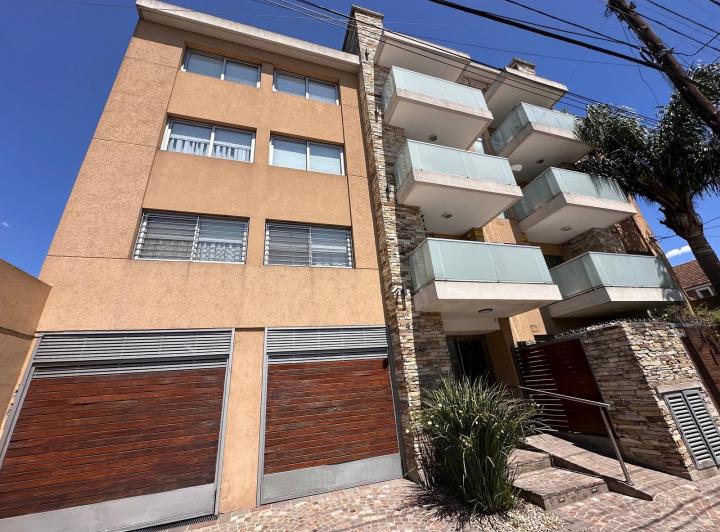 Departamento · 65m² · 3 Ambientes · 1 Cochera