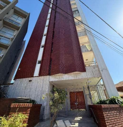Departamento · 200m² · 6 Ambientes · 2 Cocheras