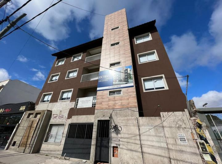 Departamento · 48m² · 3 Ambientes · 1 Cochera