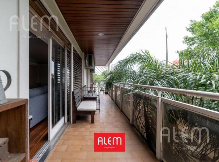 Departamento · 190m² · 5 Ambientes · 1 Cochera