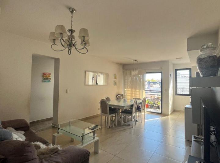 Departamento · 75m² · 4 Ambientes · 1 Cochera