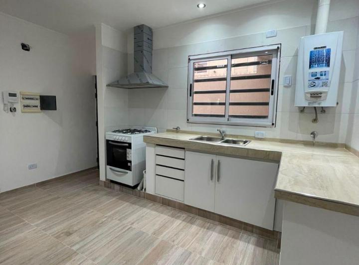 Departamento · 80m² · 3 Ambientes · 3 Cocheras