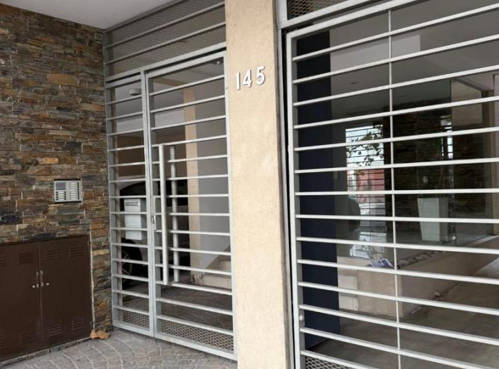 Departamento · 50m² · 2 Ambientes · 1 Cochera