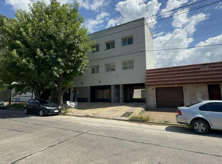Departamento · 100m² · 4 Ambientes · 2 Cocheras
