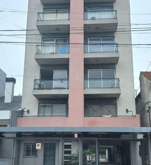 Departamento · 49m² · 2 Ambientes · 1 Cochera
