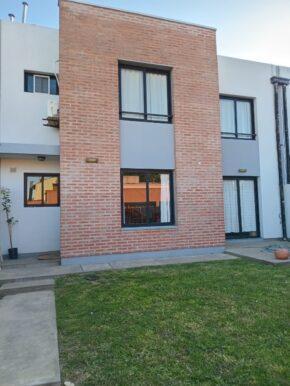 Departamento · 80m² · 2 Dormitorios · 1 Cochera