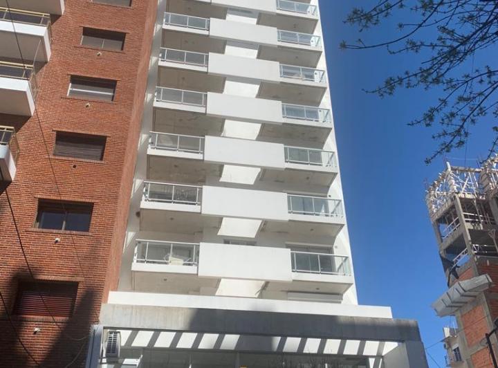 Departamento · 50m² · 2 Ambientes · 1 Cochera