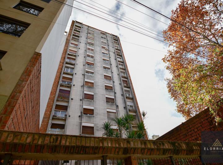 Departamento · 50m² · 2 Ambientes · 1 Cochera