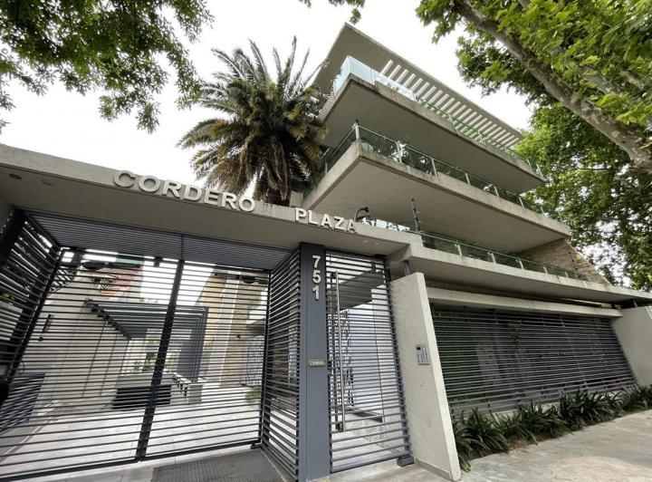 Departamento · 65m² · 2 Ambientes · 1 Cochera