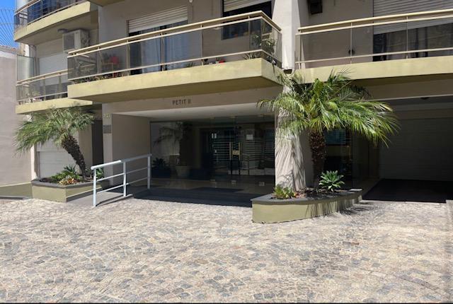 Departamento · 50m² · 2 Ambientes · 1 Cochera