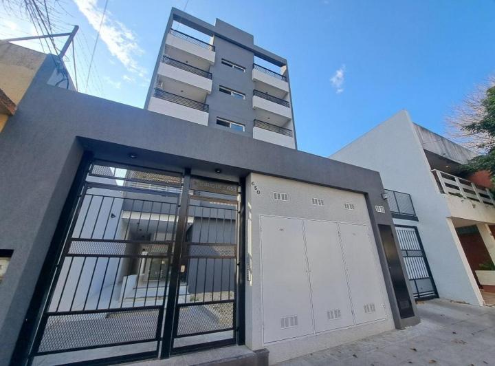 Departamento · 48m² · 2 Ambientes · 1 Cochera