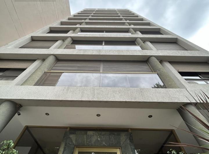 Departamento · 140m² · 5 Ambientes · 1 Cochera