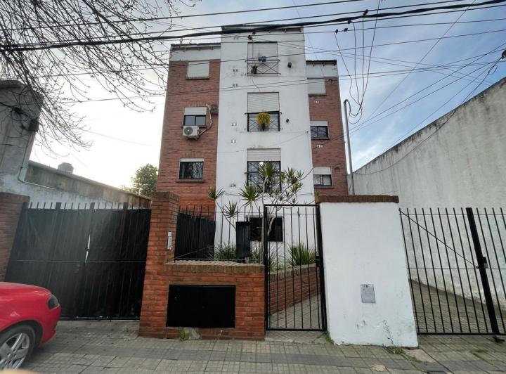Departamento · 42m² · 2 Ambientes · 1 Cochera