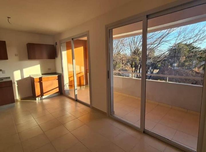 Departamento · 70m² · 4 Ambientes · 1 Cochera