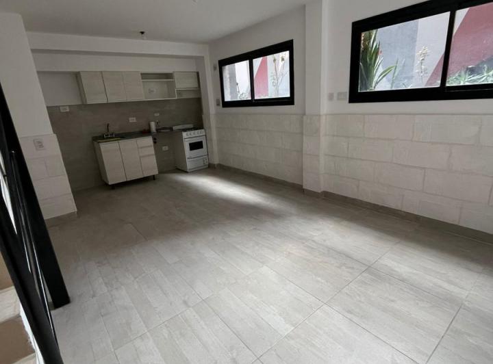 Departamento · 42m² · 2 Ambientes · 1 Cochera