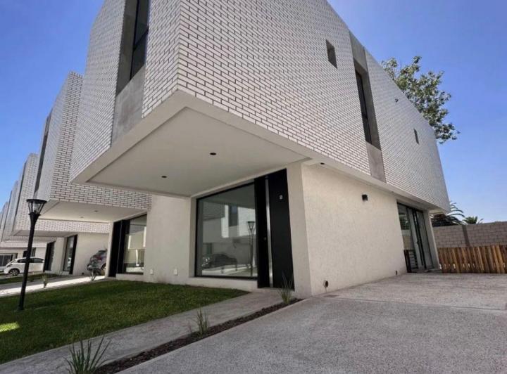 Departamento · 125m² · 4 Ambientes · 2 Cocheras
