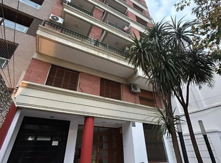 Departamento · 49m² · 2 Ambientes · 1 Cochera