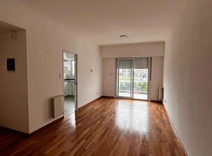 Departamento · 60m² · 2 Ambientes · 1 Cochera