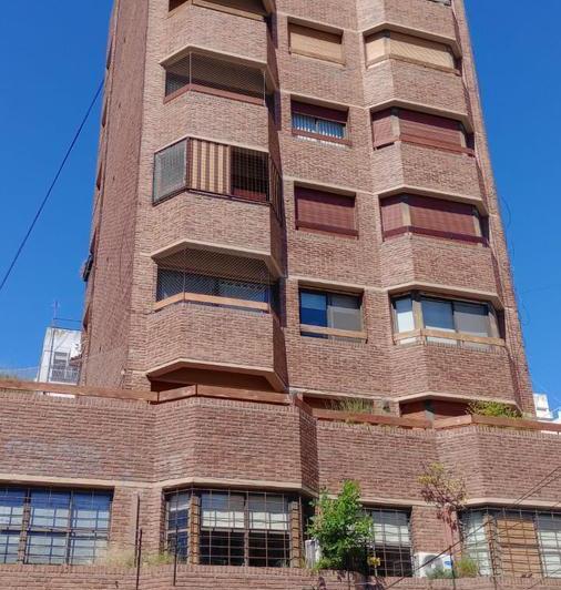 Departamento · 105m² · 4 Ambientes · 1 Cochera