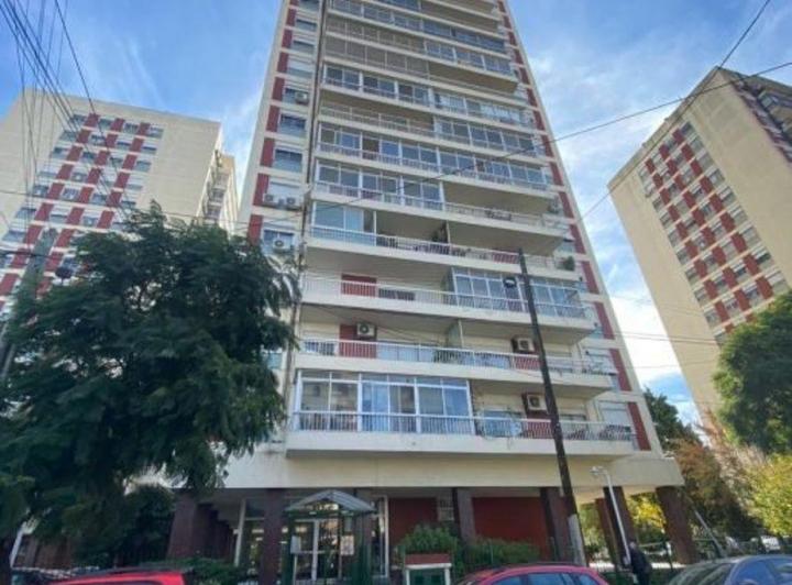 Departamento · 90m² · 4 Ambientes · 1 Cochera