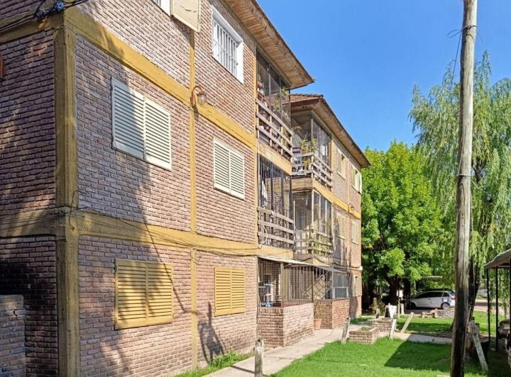 Departamento · 64m² · 4 Ambientes · 1 Cochera