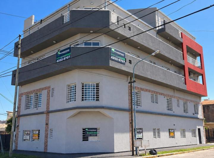 Departamento · 76ha · 3 Ambientes