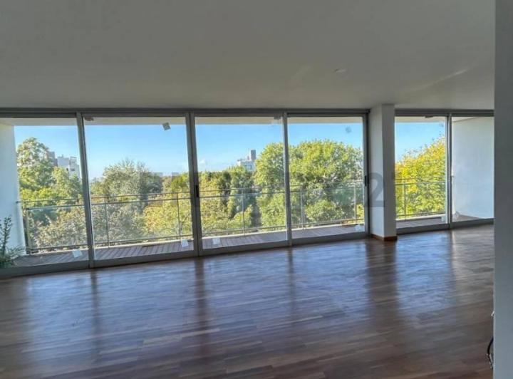 Departamento · 122m² · 4 Ambientes · 2 Cocheras