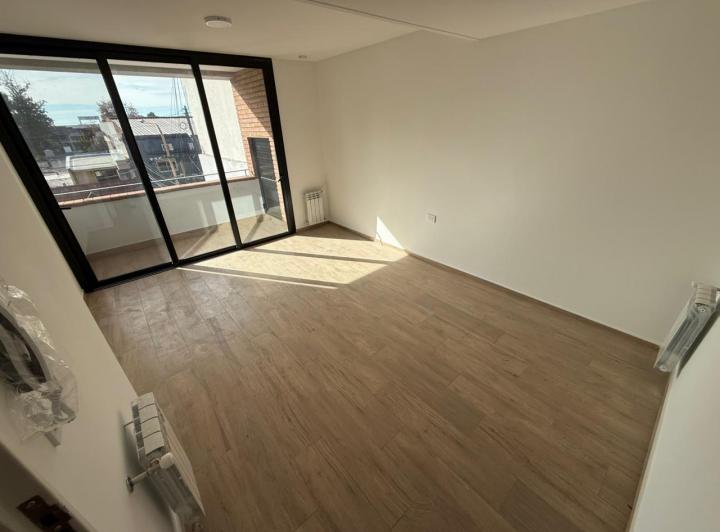 Departamento · 50m² · 2 Ambientes · 1 Cochera