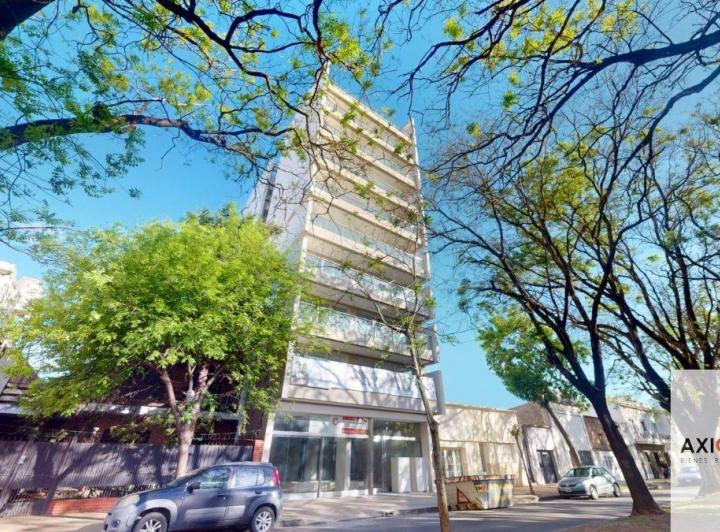 Departamento · 148m² · 8 Ambientes · 1 Cochera