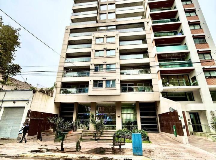 Departamento · 47m² · 2 Ambientes · 1 Cochera