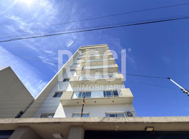 Departamento · 60m² · 2 Ambientes · 1 Cochera