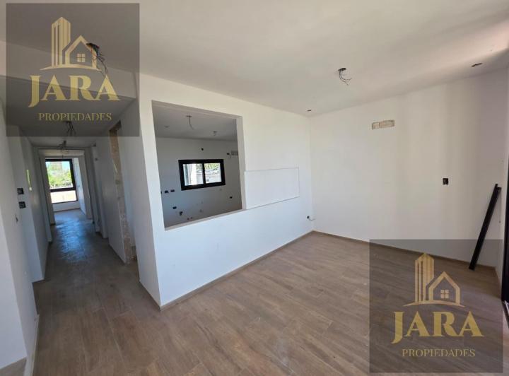 Departamento · 94m² · 4 Ambientes · 1 Cochera
