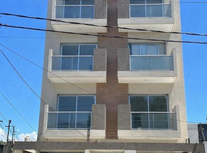 Departamento · 45m² · 2 Ambientes · 5 Cocheras