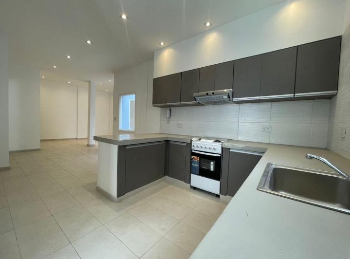 Departamento · 79m² · 3 Ambientes · 1 Cochera