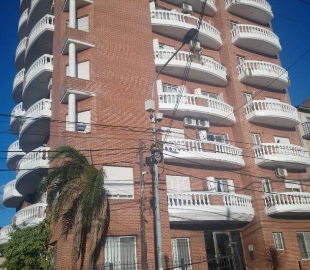 Departamento · 102m² · 4 Ambientes · 1 Cochera