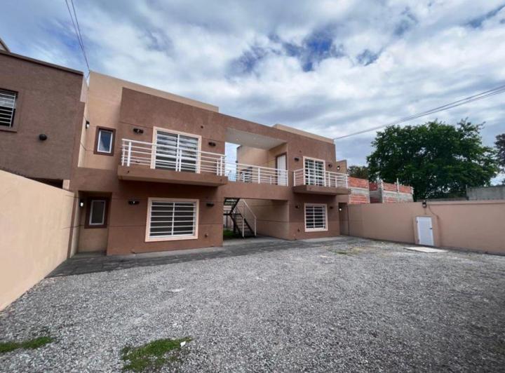 Departamento · 40m² · 2 Ambientes · 1 Cochera