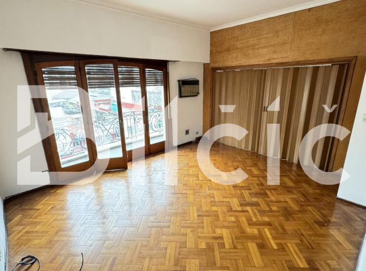 Departamento · 80m² · 3 Ambientes · 1 Cochera