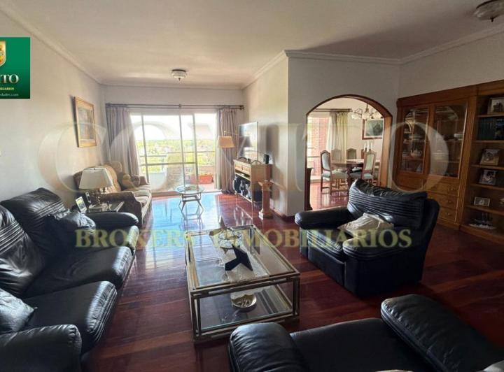 Departamento · 170m² · 5 Ambientes · 1 Cochera