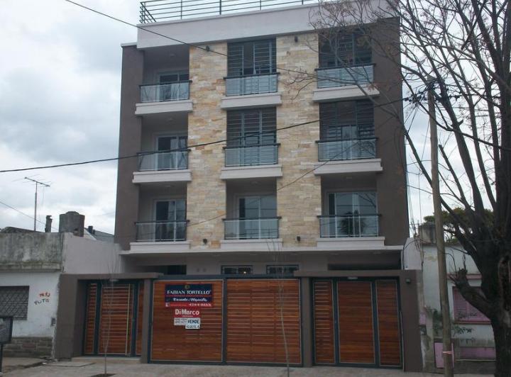 Departamento · 45m² · 2 Ambientes · 1 Cochera
