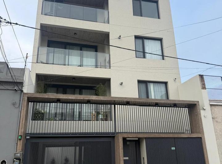 Departamento · 43m² · 2 Ambientes · 1 Cochera