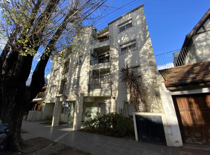 Departamento · 90m² · 4 Ambientes · 2 Cocheras