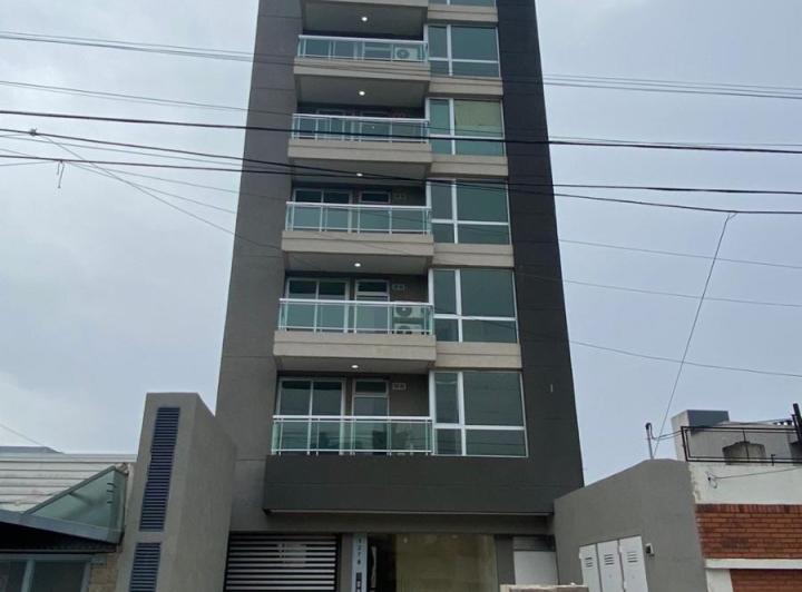 Departamento · 40m² · 2 Ambientes · 1 Cochera
