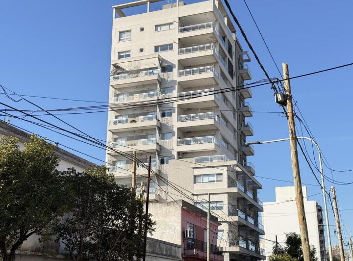 Departamento · 45m² · 2 Ambientes · 1 Cochera