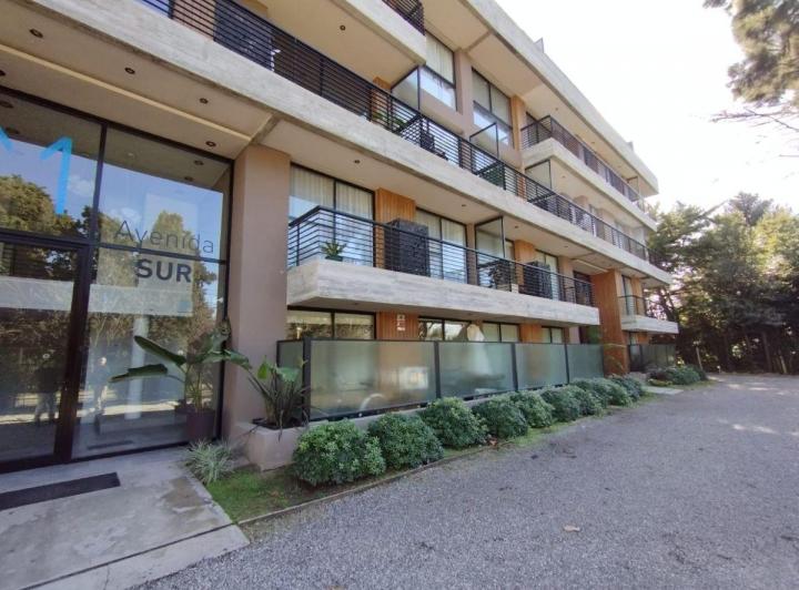 Departamento · 67m² · 3 Ambientes · 1 Cochera